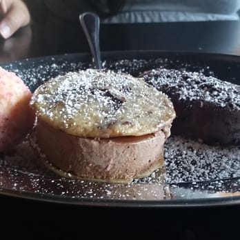 Morrison - Strawberry shortcake, Mexican hot chocolate ice cream sandwich, cookies and cream!!!!! - Gastropubs Near Me - Los Angeles, California Morrison - Strawberry shortcake, Mexican hot chocolate ice cream sandwich, cookies and cream!!!!! - Gastropubs Near Me - Los Angeles, California