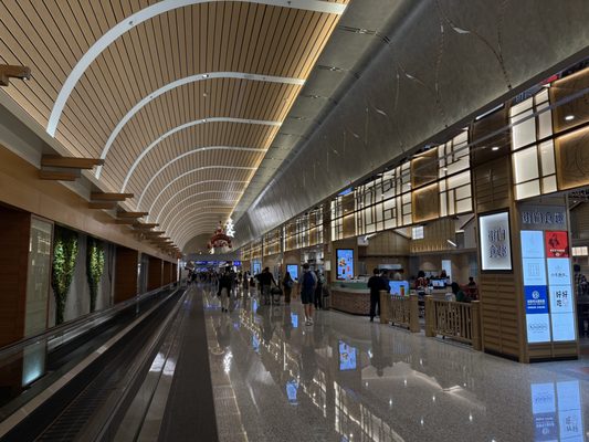 Taiwan Taoyuan International Airport by null