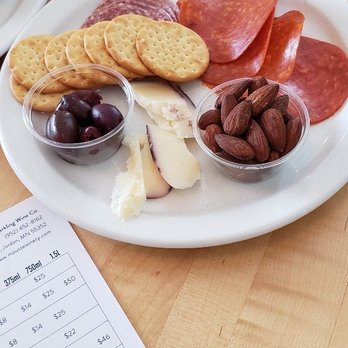 Mousse Sparkling Wine Co. - Wine Tasting Room Near Me - Jordan, Minnesota Mousse Sparkling Wine Co. - Wine Tasting Room Near Me - Jordan, Minnesota