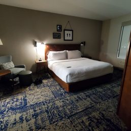Bedroom - Suite 712