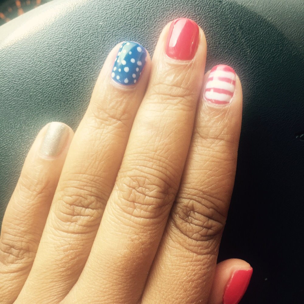 Nail Lacquer Salon - Nail Salons Near Me - Chicago, Illinois