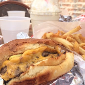 Small Cheval- Wicker Park - The Cheeseburger. - Burgers Near Me - Chicago, Illinois