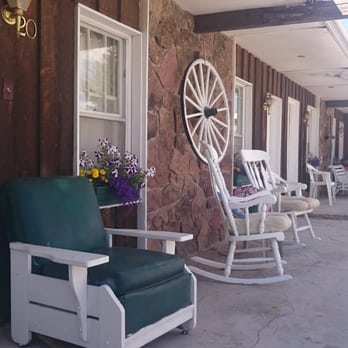 Black Bear Country Inn - Hotels Near Me - Dubois, Wyoming Black Bear Country Inn - Hotels Near Me - Dubois, Wyoming