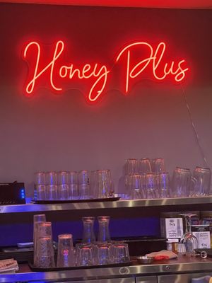 Honey Plus Karaoke by null