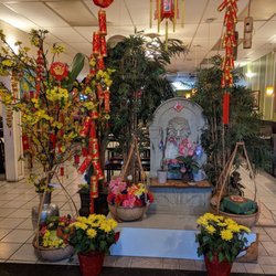 Bambu Vietnamese Cuisine - New Year decorations