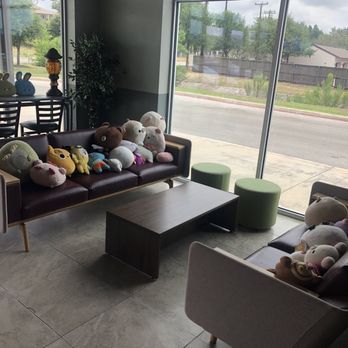 Teazzty Tea Bar - Lounge area - Bubble Tea Near Me - San Antonio, Texas