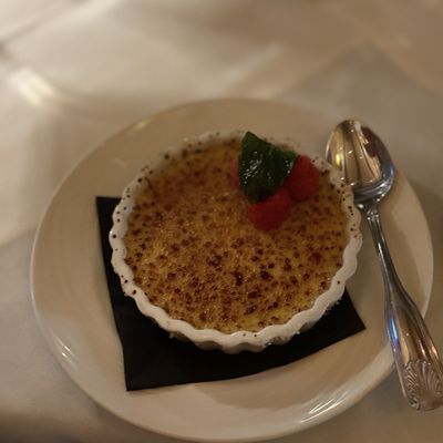 Eddie Merlot's by null