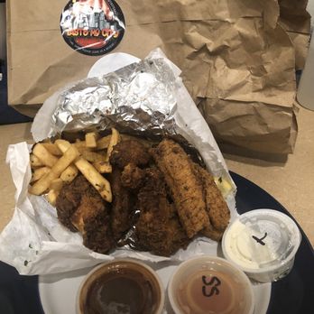 Taste My City - 1 Catfish 3 Wings - Barbeque Near Me - Phoenix, Arizona Taste My City - 1 Catfish 3 Wings - Barbeque Near Me - Phoenix, Arizona