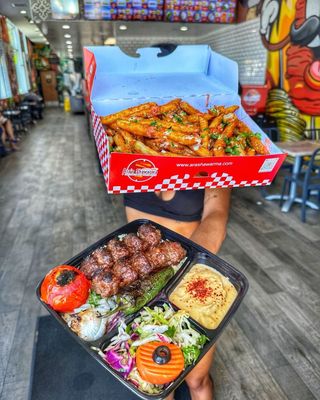 Ara's Shawarma by null