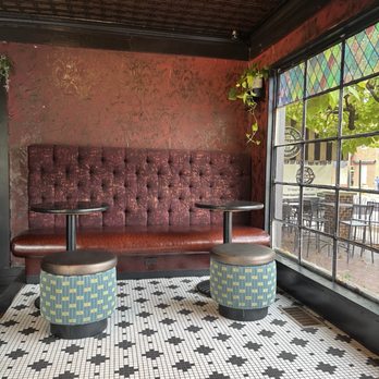 The Quarter - Cute - Bars Near Me - Indianapolis, Indiana