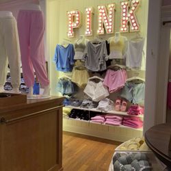 Victoria's Secret & PINK
