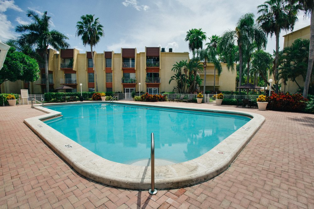 HARBOUR KEY APARTMENTS Updated August 2024 15 Photos 11033 SW 88th St, Miami, Florida