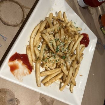 Molly's Restaurant & Bar - American Near Me - Hanover, New Hampshire Molly's Restaurant & Bar - American Near Me - Hanover, New Hampshire