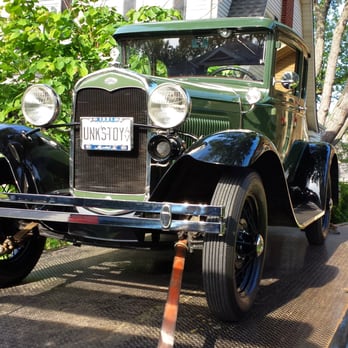 Shell - Antique autos in Park Ridge. - Gas Stations Near Me - Park Ridge, Illinois