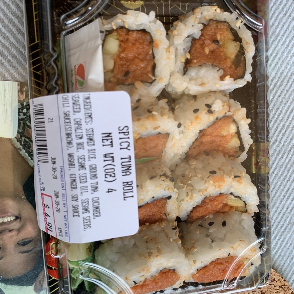 168 Market - Spicy tuna roll, very good! - Fruits & Veggies Near Me - Rowland Heights, California