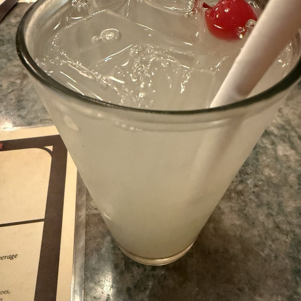 Magic Key Terrace - Magic Key Holder Dining - Mint Julep - Wine Bars Near Me - Anaheim, California
