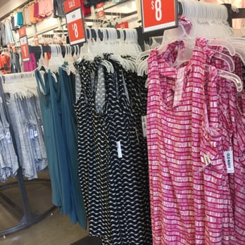 Old Navy - On sale - Men's Clothing Near Me - Geneva, Illinois