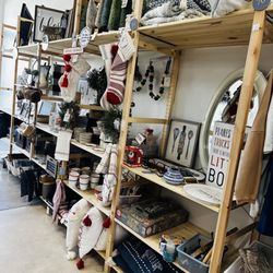 Preloved - Home decor section