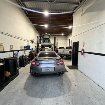Spada Auto Services - Clean & Organize envoiroment - Auto Repair Near Me - Long Beach, California Spada Auto Services - Clean & Organize envoiroment - Auto Repair Near Me - Long Beach, California