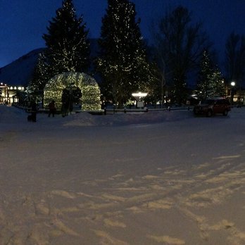 Jackson's Town Square - Parks Near Me - Jackson, Wyoming Jackson's Town Square - Parks Near Me - Jackson, Wyoming