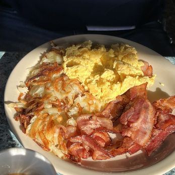 Bill's Café - Breakfast & Brunch Near Me - Pleasanton, California