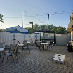 The Cottage Bar & Grill