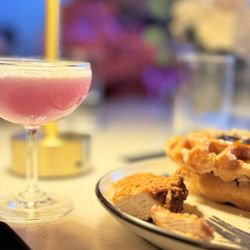 Fumée  - Chicken and waffles