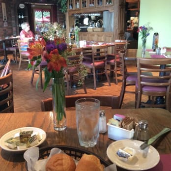 La Bonne Bouchee - Free bread before meal. - Bakeries Near Me - Saint Louis, Missouri