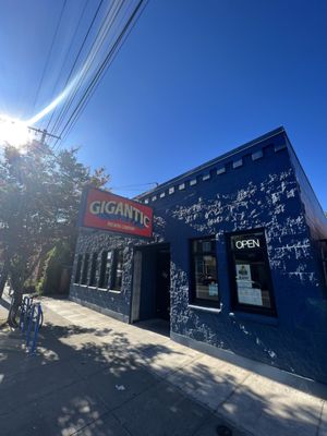 Gigantic Brewing Hawthorne Pub by null