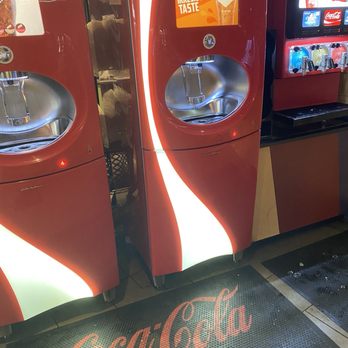 AMC CLASSIC Riverstone 15 - Cinema Near Me - Canton, Georgia