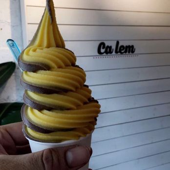 Ca Lem - Choco-mango soft serve - Ice Cream & Frozen Yogurt Near Me - Montreal, Quebec