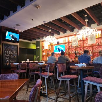 LIA'S - Italian Near Me - Chevy Chase, Maryland