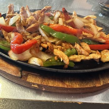 El Palmar Mexican Restaurant - Chicken fajitas - Mexican Near Me - Syracuse, Utah El Palmar Mexican Restaurant - Chicken fajitas - Mexican Near Me - Syracuse, Utah