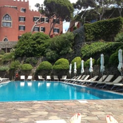 Mezzatorre Hotel & Thermal Spa - Poolside at MezzaTorre