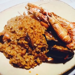 Quite possibly the best paella I've ever had in my life ^__^