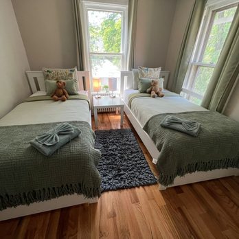 Quick Cleaning - Residential cleaning service - organized, refreshed, and perfectly cleaned bedrooms ready for comfort. - Home Cleaning Near Me - Chicago, Illinois Quick Cleaning - Residential cleaning service - organized, refreshed, and perfectly cleaned bedrooms ready for comfort. - Home Cleaning Near Me - Chicago, Illinois