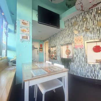 Love Tea - Seating - Coffee & Tea Near Me - San Francisco, California Love Tea - Seating - Coffee & Tea Near Me - San Francisco, California