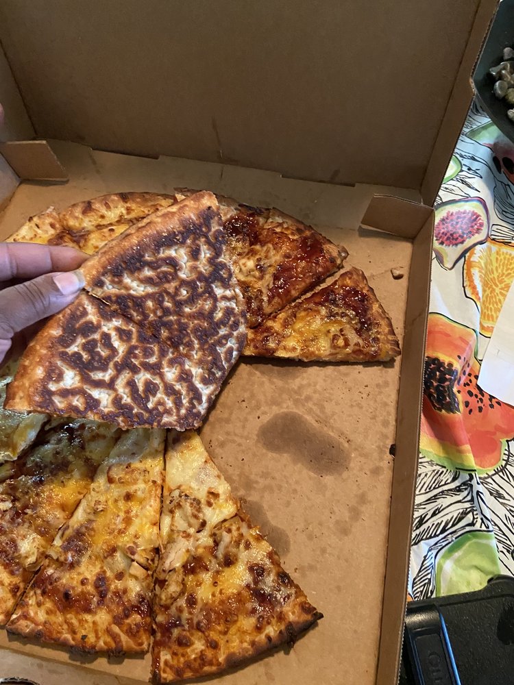 PIZZA QUIK Updated May 2024 18 Photos & 11 Reviews 2598 S