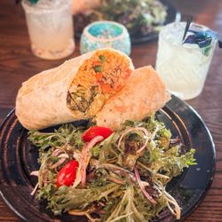La Casa De Los Huesos - Vegetarian burrito and classic skinny margarita