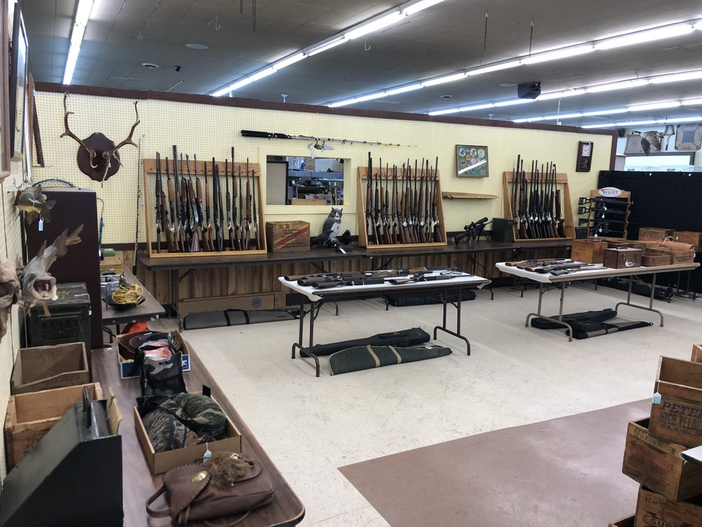 BELOIT AUCTION & REALTY Updated July 2024 534 W Grand Ave, Beloit