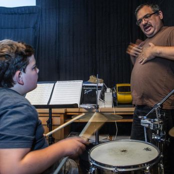 Bakersfield Music Lessons - Musical Instruments & Teachers Near Me - Bakersfield, California Bakersfield Music Lessons - Musical Instruments & Teachers Near Me - Bakersfield, California