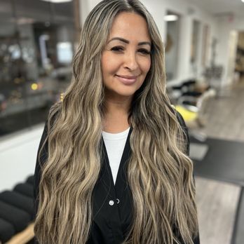 Shannon Grajeda Hair - Women's hair extensions, women's full highlight, women's balayage, women's haircut Shannon 909 682 3343 Instagram @ Shannon_Reynosa_ - Hair Stylists Near Me Shannon Grajeda Hair - Women's hair extensions, women's full highlight, women's balayage, women's haircut Shannon 909 682 3343 Instagram @ Shannon_Reynosa_ - Hair Stylists Near Me