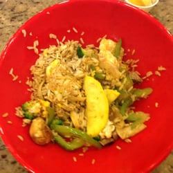 New China Buffet - Hibachi station: rice, egg, squash, onion, bell pepper, mushroom, broccoli, steak cubes and soy sauce