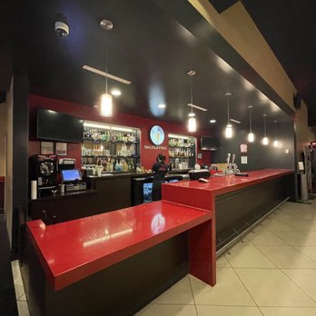 AMC Norwalk 20 - Cinema Near Me - Norwalk, California