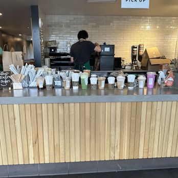 Starbucks - The pick up bar. - Coffee & Tea Near Me - San Francisco, California Starbucks - The pick up bar. - Coffee & Tea Near Me - San Francisco, California