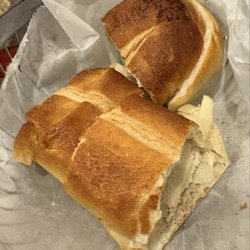 Country Pizza & Restaurant - Warm bread with butter