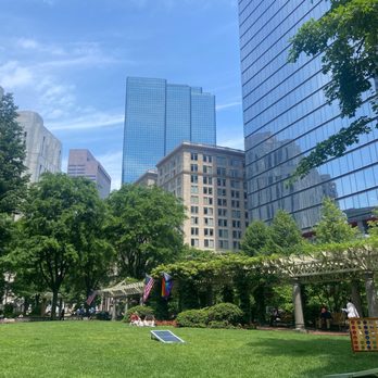 Norman B Leventhal Park - Beautiful day - Parks Near Me - Boston, Massachusetts