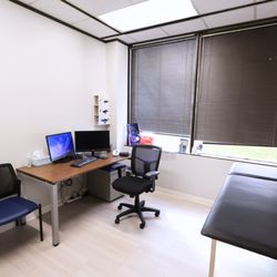 Minivasive Pain & Orthopedics - Northwest - Clinic Interior