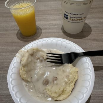 Best Western Plus Henderson Hotel - Lots of breakfast choices - Hotels Near Me - Henderson, Nevada Best Western Plus Henderson Hotel - Lots of breakfast choices - Hotels Near Me - Henderson, Nevada