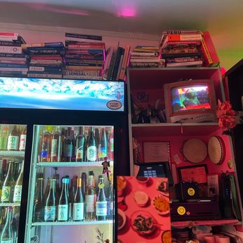 Li'l Deb's Oasis - Seafood Near Me - Hudson, New York